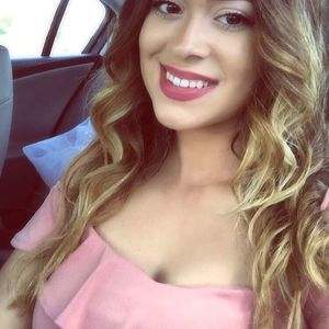 Meet your Posher, Gabriela